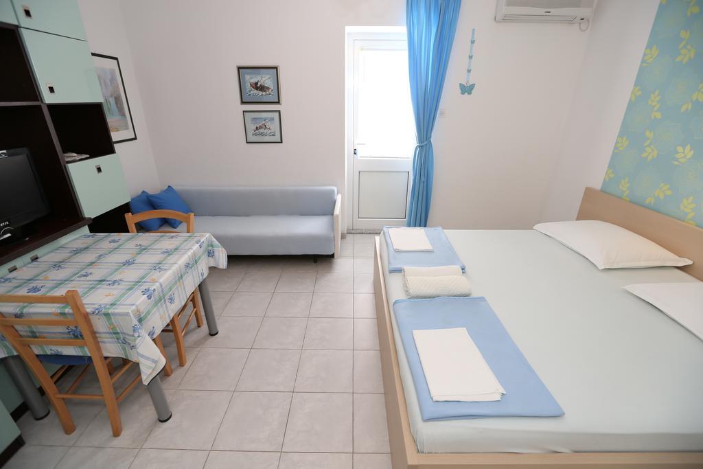Apartments Ljubica Башка Екстер'єр фото
