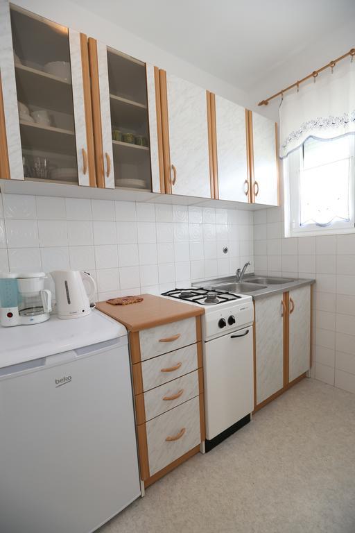 Apartments Ljubica Башка Екстер'єр фото