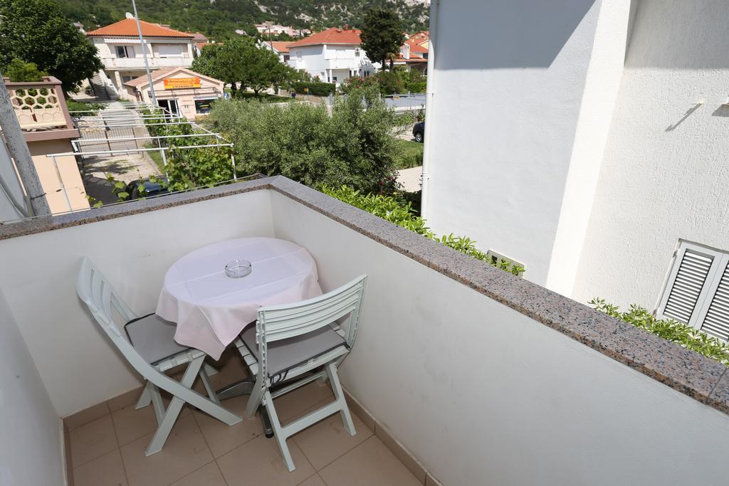 Apartments Ljubica Башка Екстер'єр фото