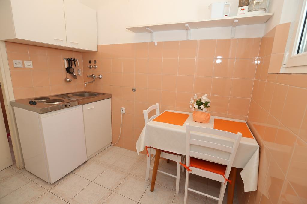 Apartments Ljubica Башка Екстер'єр фото