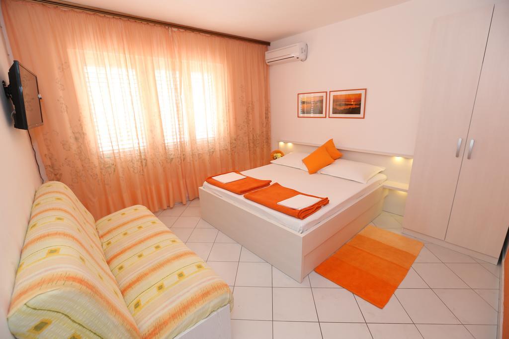 Apartments Ljubica Башка Екстер'єр фото