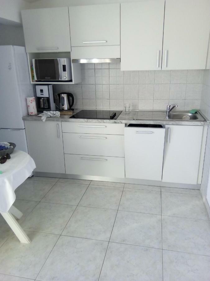 Apartments Ljubica Башка Екстер'єр фото